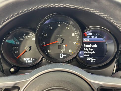 Used 2018 Porsche Macan image 19