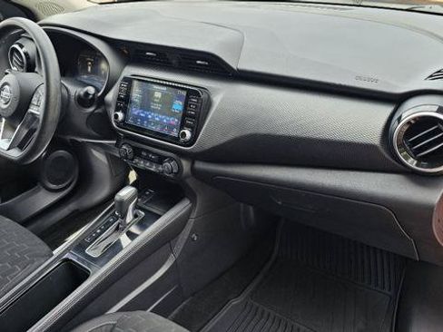Used 2021 Nissan Kicks SV FWD image 36