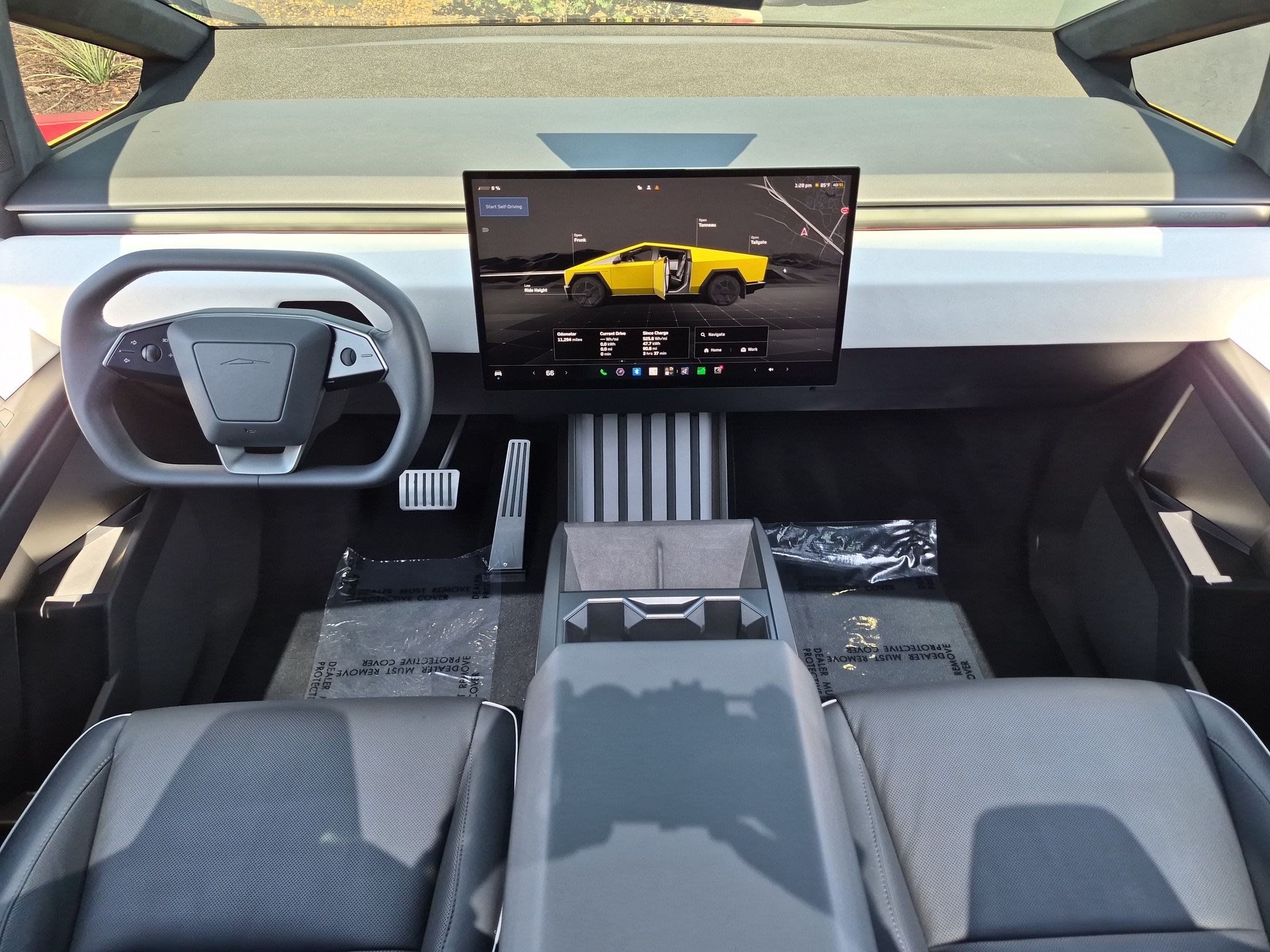 Used 2024 Tesla Cybertruck AWD Crew Cab image 29