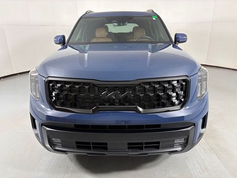 Used 2025 Kia Telluride SX Prestige X-Pro AWD/4WD image 3