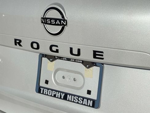 New 2026 Nissan Rogue Dark Armor FWD image 10
