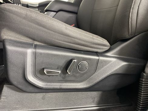 Used 2016 Ford F150 XLT w/ Equipment Group 302A Luxury AWD/4WD image 17