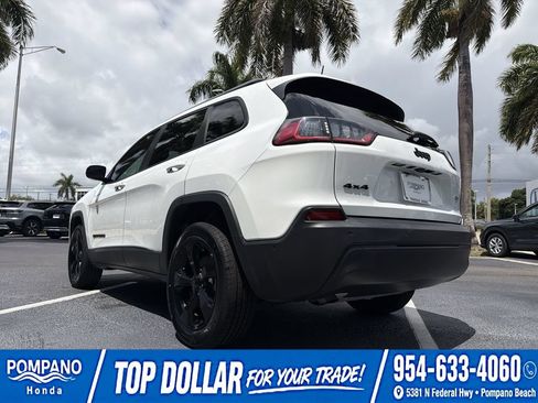 Used 2023 Jeep Cherokee Altitude Lux w/ Lux Elite Package AWD/4WD image 22