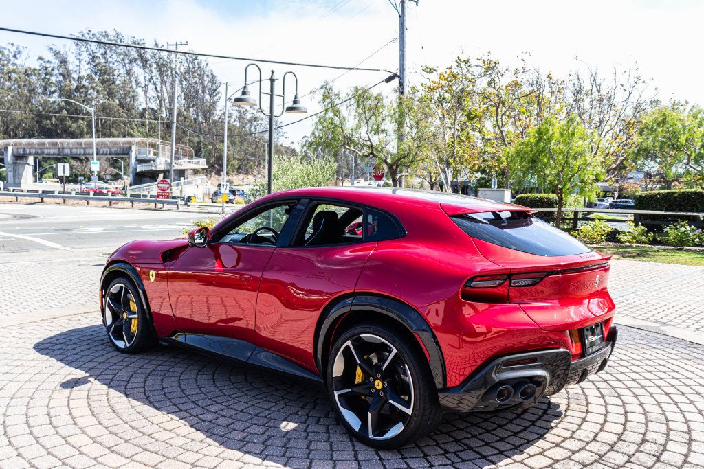 Used 2023 Ferrari Purosangue AWD/4WD image 8