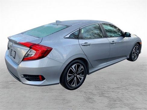 Used 2017 Honda Civic EX-L image 3