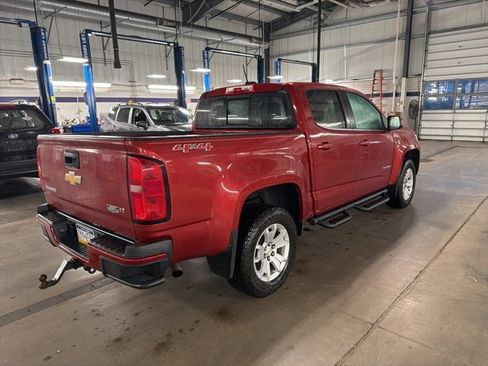 Used 2016 Chevrolet Colorado LT w/ LT Convenience Package image 9