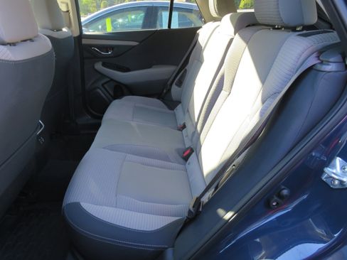 Used 2023 Subaru Outback Premium image 8