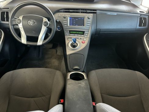 Used 2015 Toyota Prius Two image 12