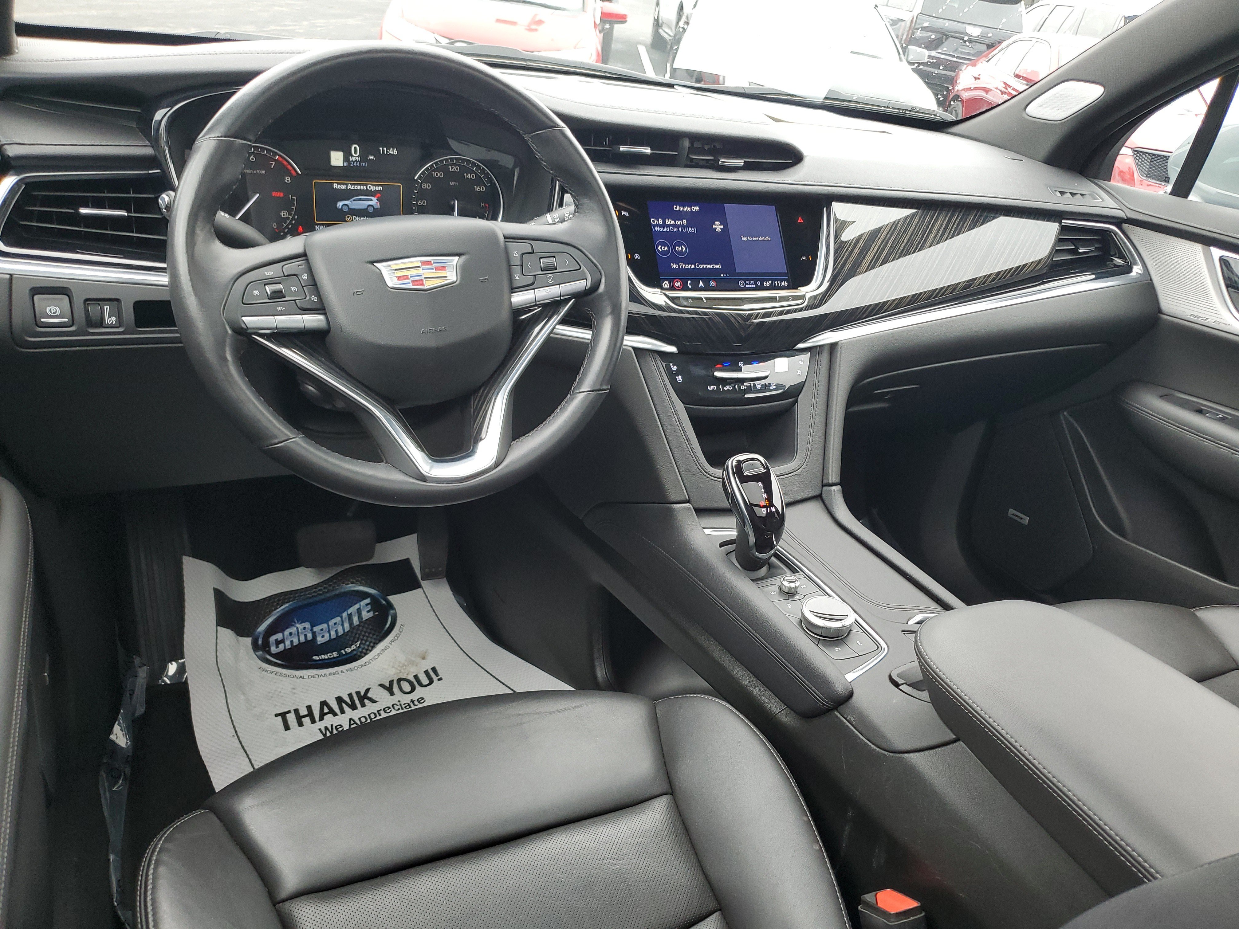 Used 2025 Cadillac XT6 Premium Luxury AWD/4WD image 8
