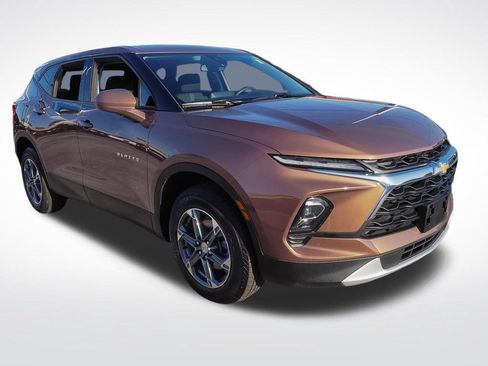 Certified 2023 Chevrolet Blazer LT AWD/4WD image 3