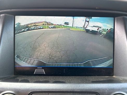 Used 2022 Chevrolet Colorado LT w/ Fleet Safety Package RWD image 24