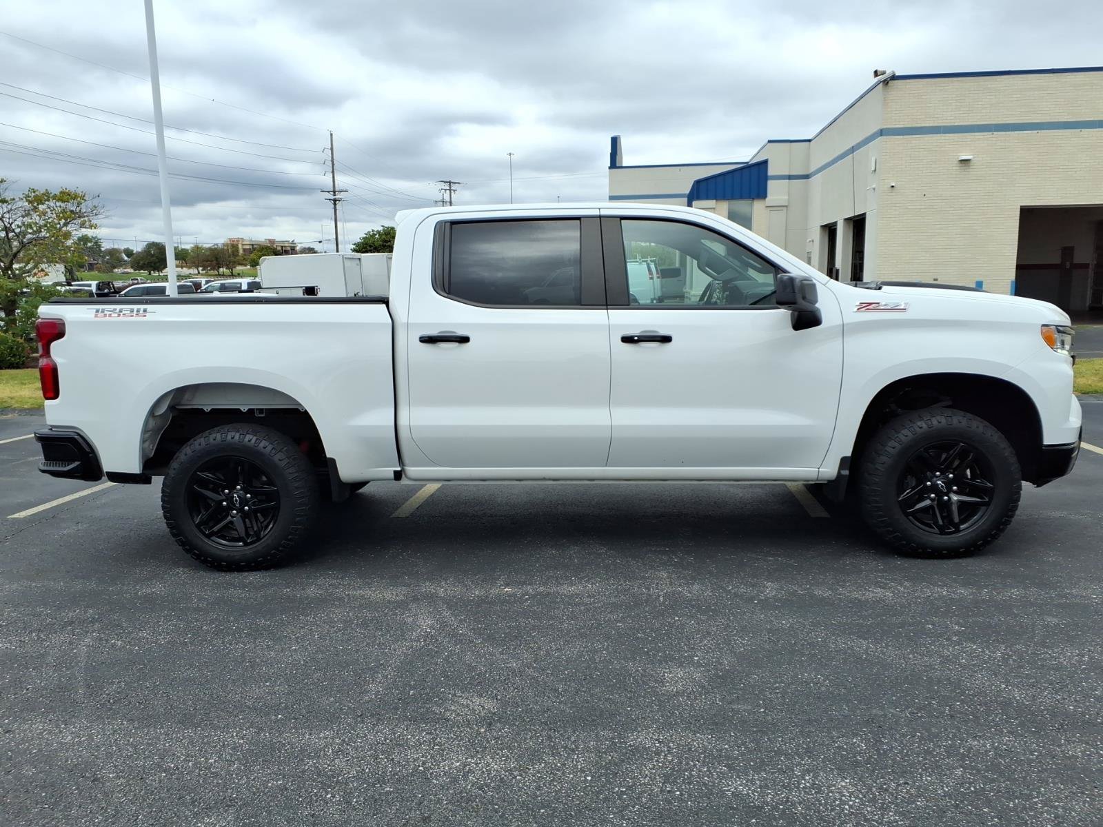 Used 2022 Chevrolet Silverado 1500 LT Trail Boss AWD/4WD image 27