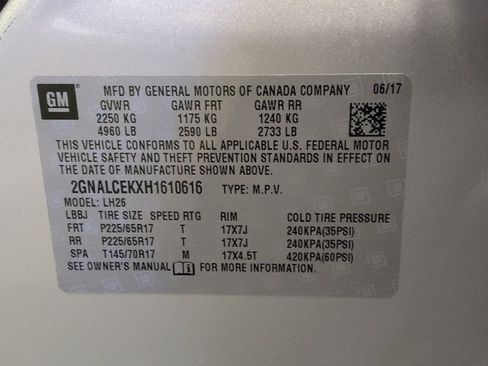 Used 2017 Chevrolet Equinox LT w/ Convenience Package image 33