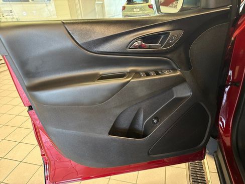 Used 2024 Chevrolet Equinox LT w/ LPO, Floor Liner Package FWD image 14