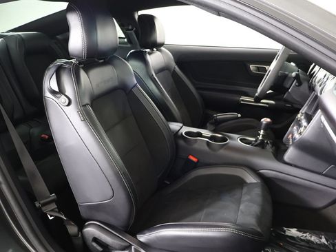 Used 2017 Ford Mustang Shelby GT350 RWD image 25
