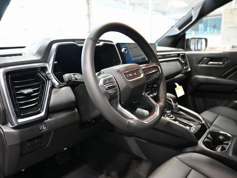 New 2026 GMC Canyon Elevation w/ Convenience Package image 24