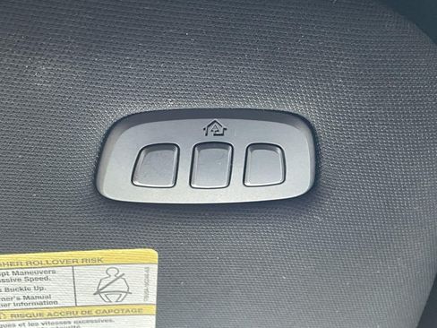 Used 2019 Ford Expedition Max XLT w/ Equipment Group 202A RWD image 32