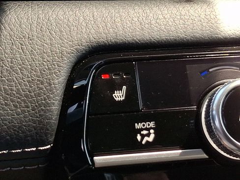 Used 2025 Honda Pilot EX-L image 24