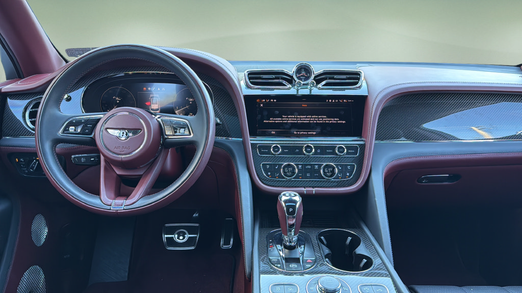 Used 2023 Bentley Bentayga Extended Wheelbase AWD/4WD image 4