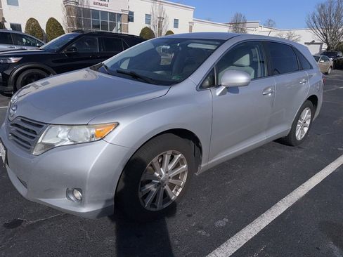 Used 2010 Toyota Venza image 6