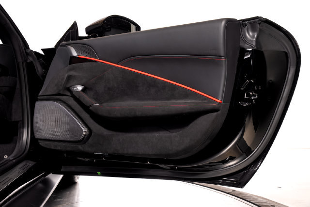 Certified 2025 Ferrari Roma Spider RWD image 61