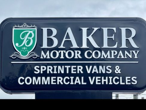 Used 2023 Mercedes-Benz Sprinter 4500 image 2