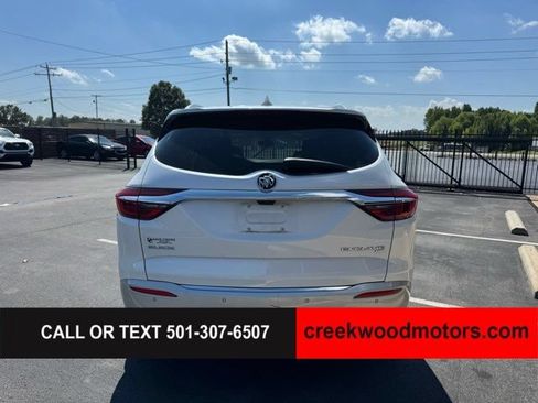 Used 2018 Buick Enclave Avenir w/ Avenir Technology Package AWD/4WD image 16