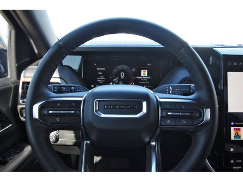 Used 2025 GMC Yukon Denali image 11