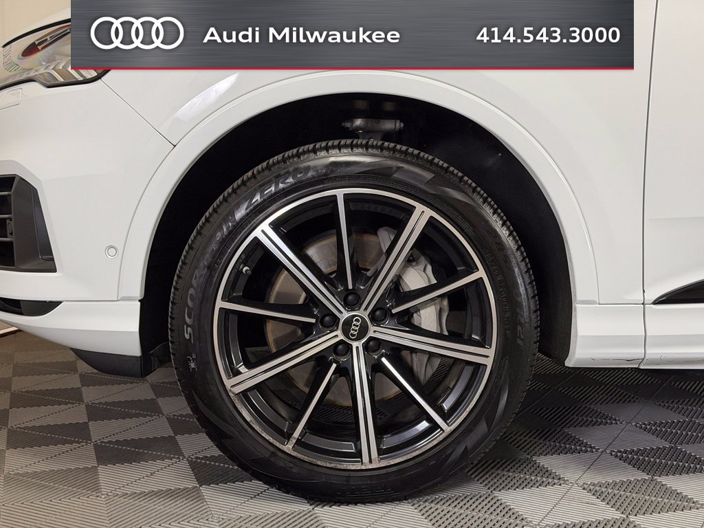 Used 2023 Audi Q7 3.0T Premium Plus AWD/4WD image 12