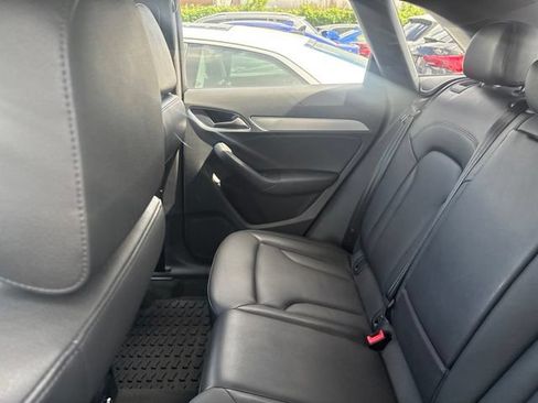 Used 2018 Audi Q3 2.0T Premium Plus w/ Premium Plus Package AWD/4WD image 5