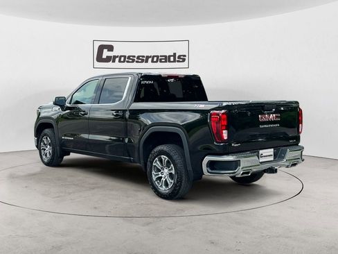 Used 2026 GMC Sierra 1500 SLE w/ X31 Off-Road Package AWD/4WD image 3