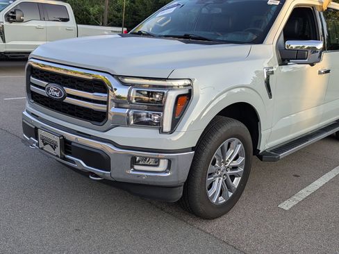 Certified 2024 Ford F150 Lariat w/ FX4 Off-Road Package AWD/4WD image 10