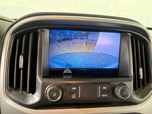 Used 2022 Chevrolet Colorado LT w/ Fleet Safety Package RWD image 19