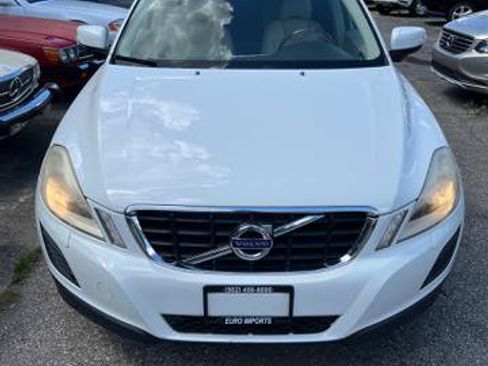Used 2012 Volvo XC60 3.2 Premier FWD image 3