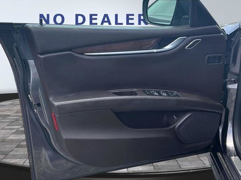 Used 2016 Maserati Ghibli S Q4 AWD/4WD image 20