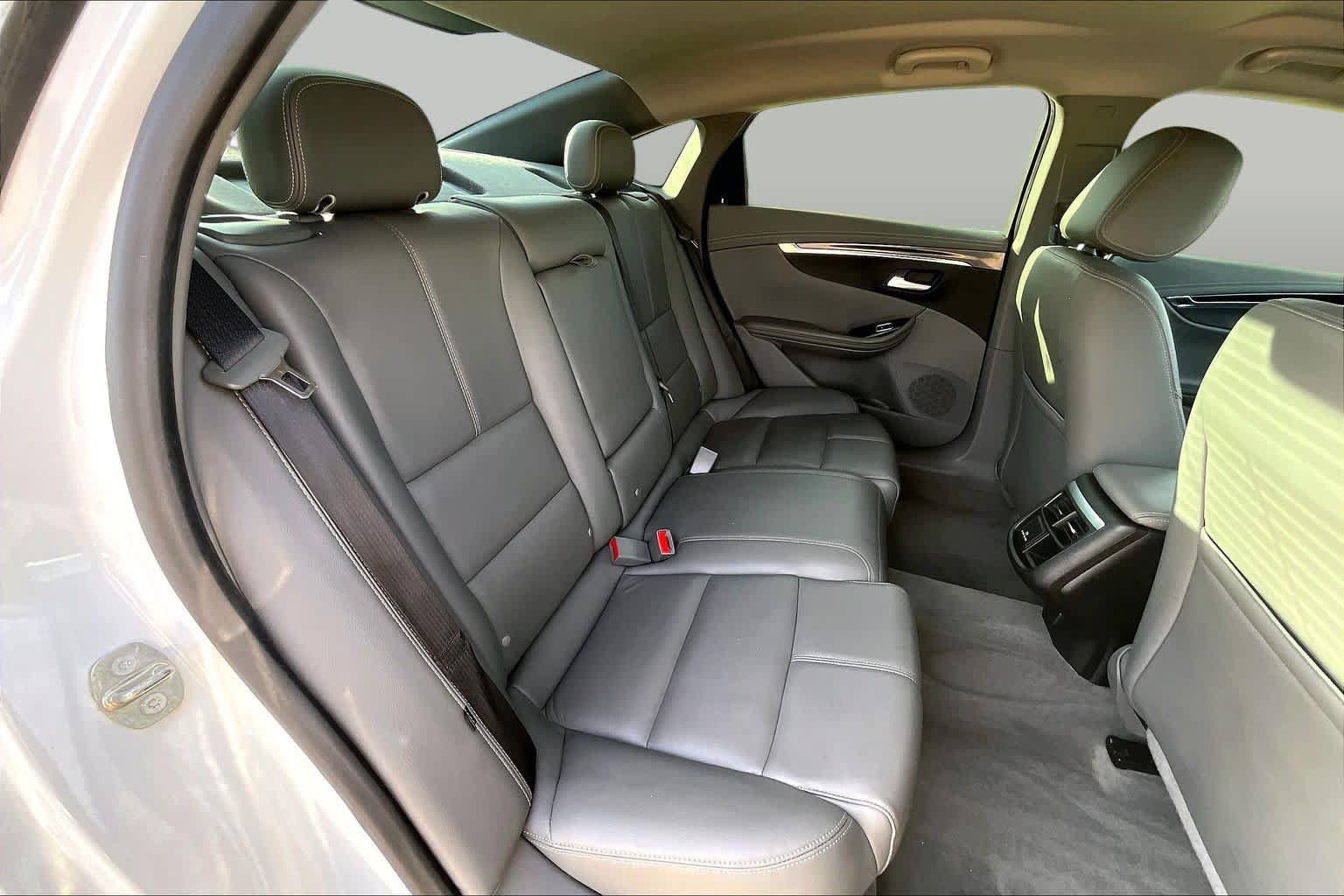 Used 2017 Chevrolet Impala LT w/ Leather Package FWD image 19