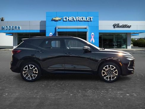 Certified 2025 Chevrolet Blazer RS FWD image 6