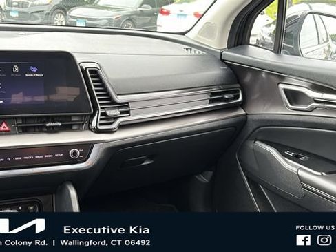 Used 2023 Kia Sportage EX AWD/4WD image 25