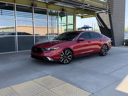 Used 2024 Honda Accord Touring image 1