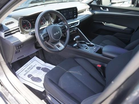 Used 2022 Kia K5 LXS FWD image 8