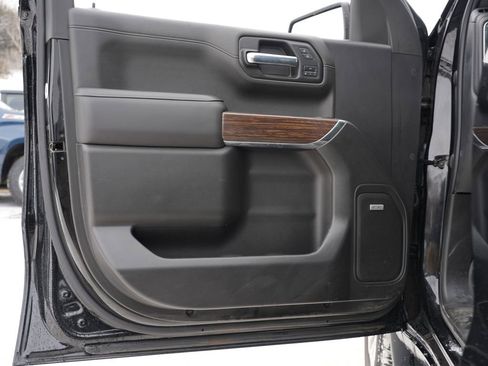 Used 2022 Chevrolet Silverado 1500 High Country image 19