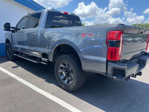 Used 2023 Ford F250 Lariat w/ Sport Appearance Package AWD/4WD image 4