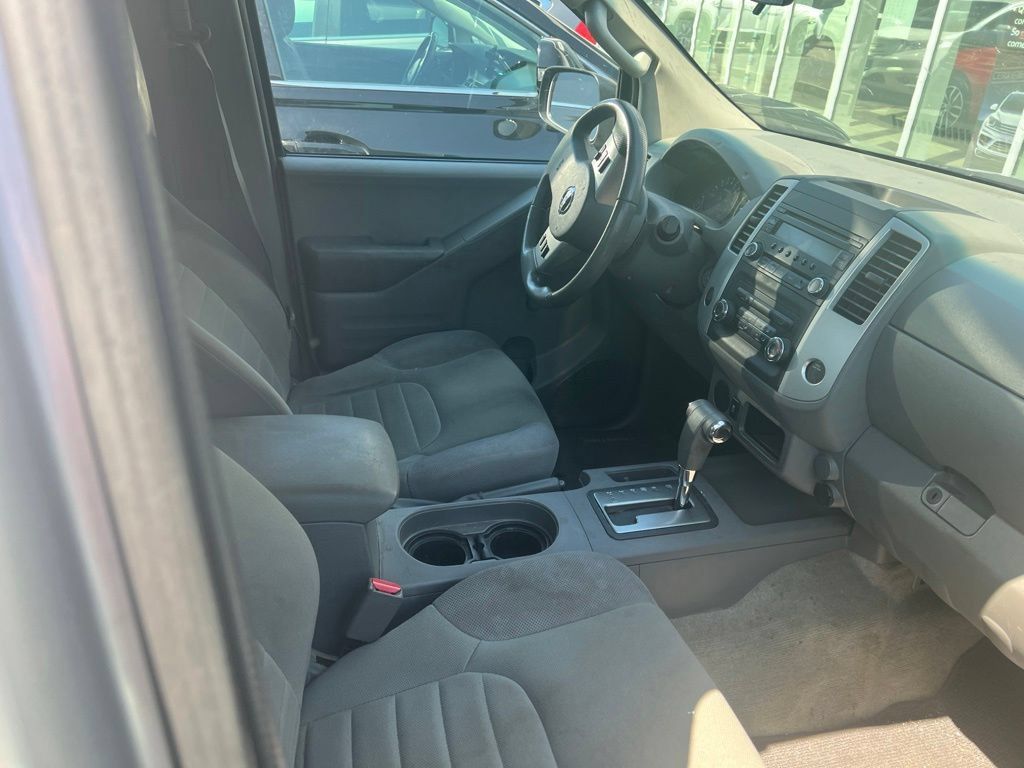 Used 2015 Nissan Frontier S RWD image 11