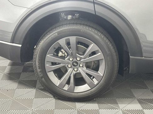Used 2025 Ford Explorer Active w/ Active Comfort Package AWD/4WD image 19