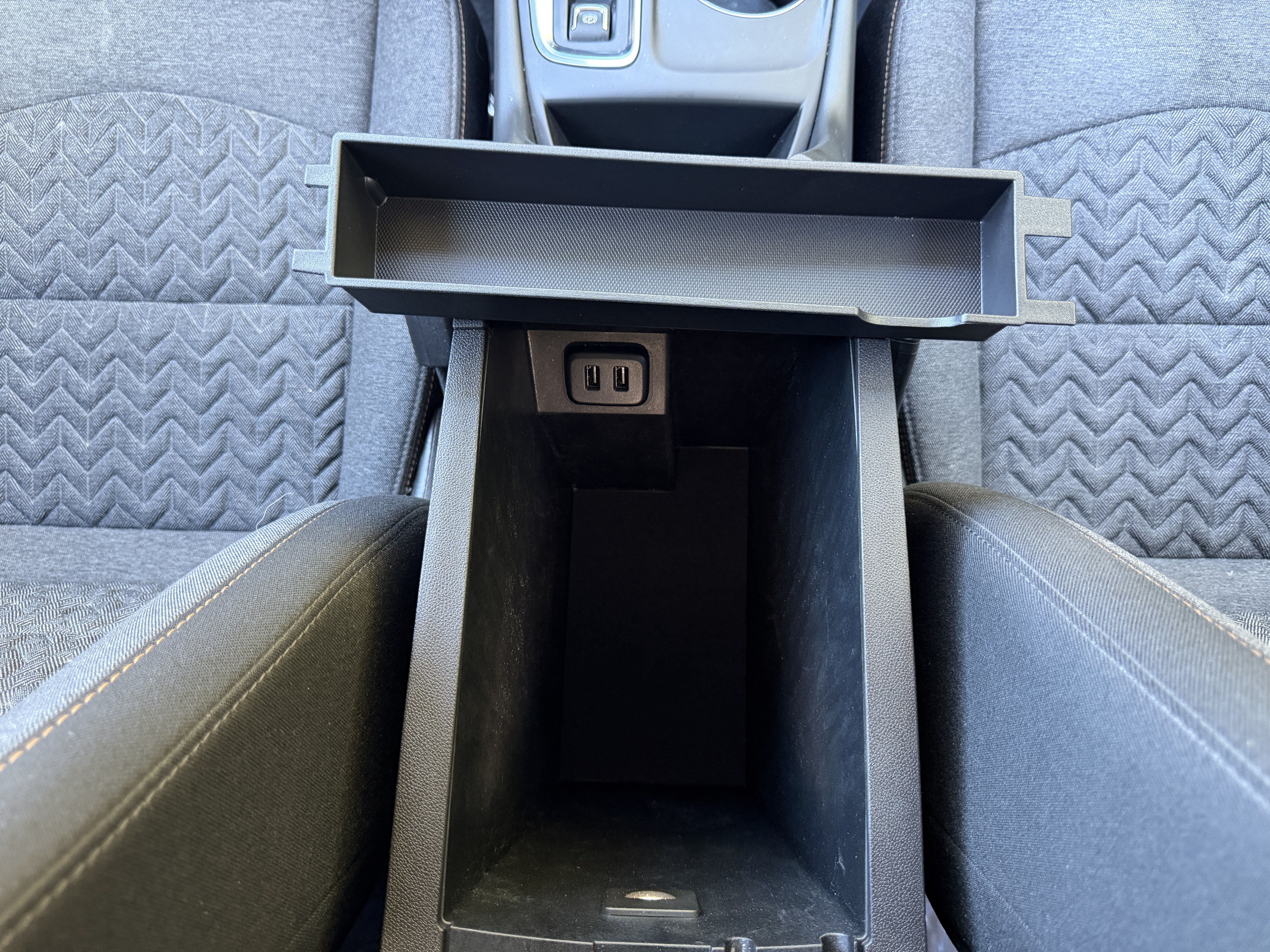 Used 2024 Chevrolet Equinox LT FWD image 27