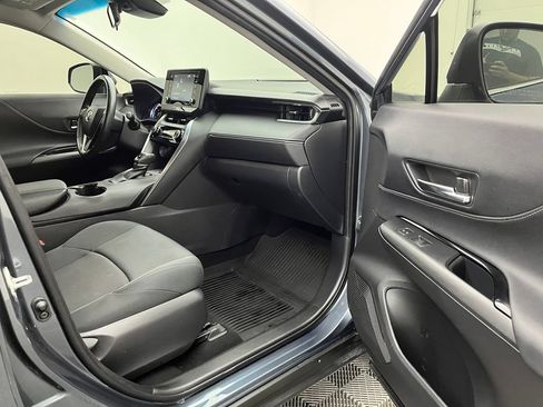 Used 2022 Toyota Venza LE AWD/4WD image 30