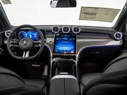 New 2026 Mercedes-Benz GLC 300 4MATIC image 11