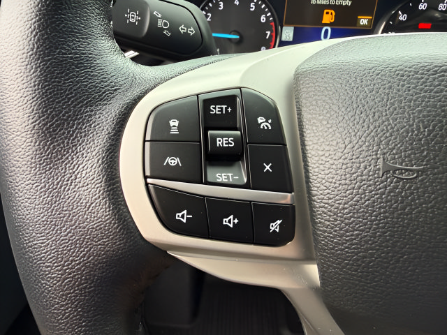 Used 2023 Ford Explorer XLT w/ Equipment Group 202A AWD/4WD image 20
