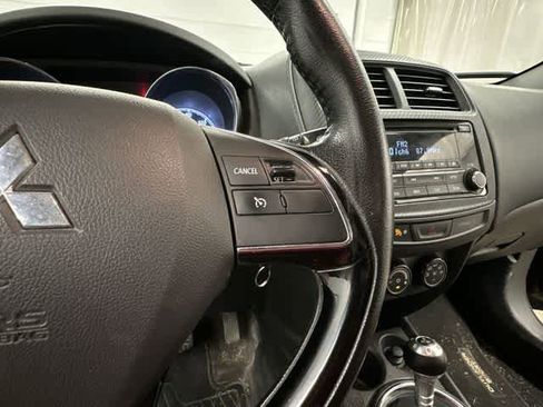 Used 2016 Mitsubishi Outlander Sport ES AWD/4WD image 9