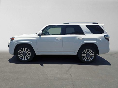 Used 2022 Toyota 4Runner TRD Sport w/ Technology Package RWD image 6